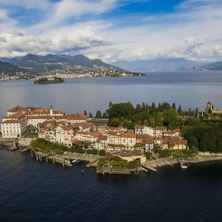 Isola Bella Apartments, Suite Stresa Bagian luar foto