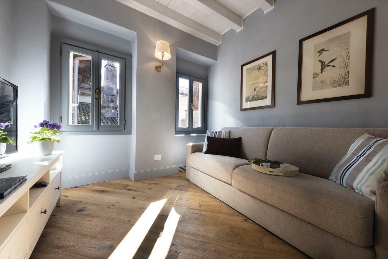 Isola Bella Apartments, Suite Stresa Bagian luar foto